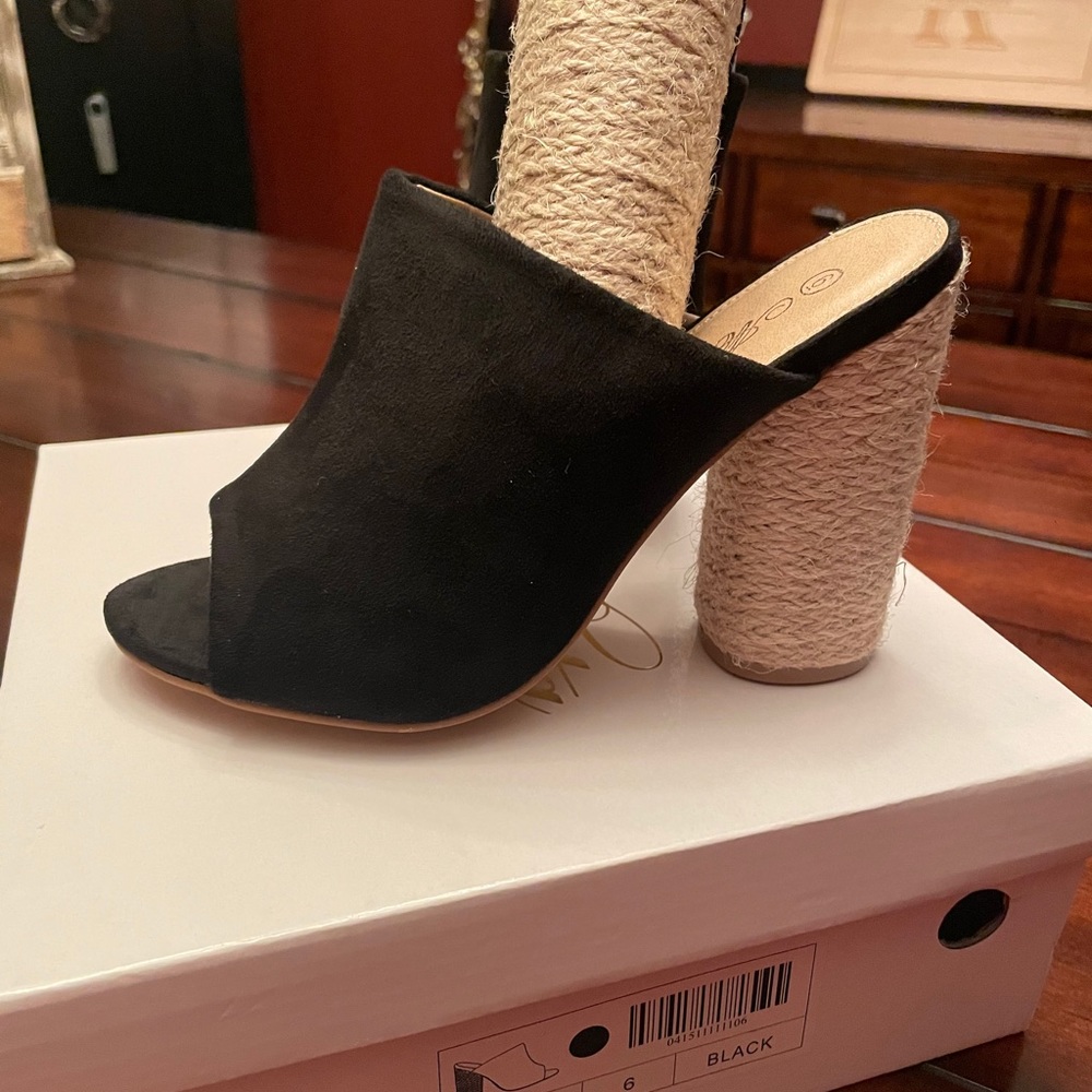 Black Slip-On High Heels - Picture 3 of 5